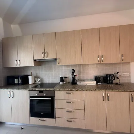 Dene Hollow Kapparis