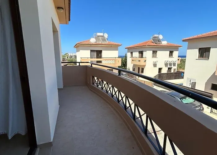 Dene Hollow Kapparis Paralimni