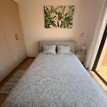 Dene Hollow Kapparis Vilă