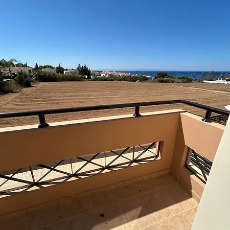 Villa Dene Hollow Kapparis *