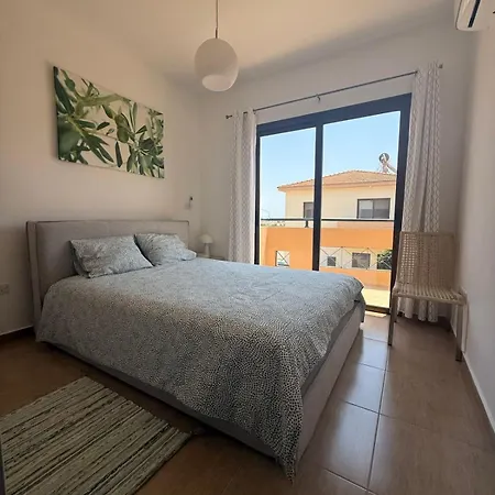 Villa Dene Hollow Kapparis *