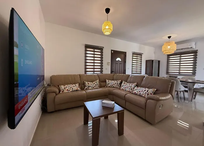 Dene Hollow Kapparis Paralimni