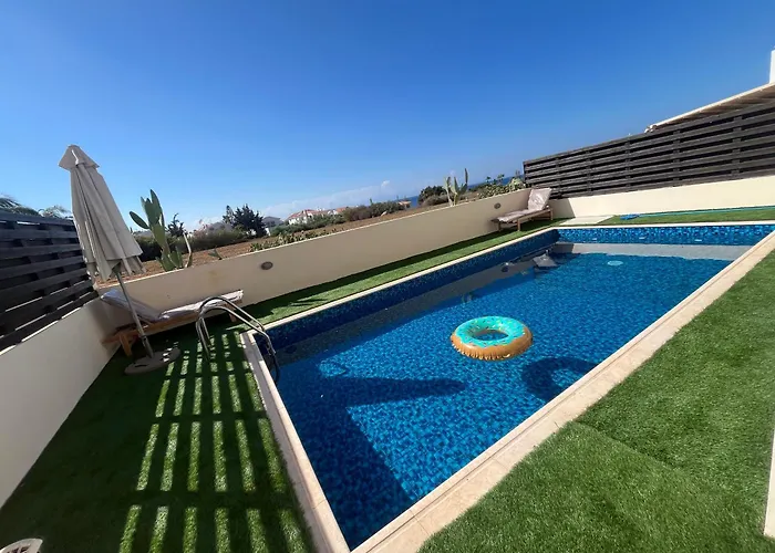 Dene Hollow Kapparis *